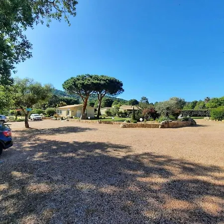 Affittacamere Les Jardins De Santa Giulia - Charmante Dhte