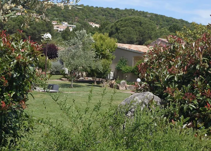 Penzion Les Jardins De Santa Giulia - Charmante Dhte